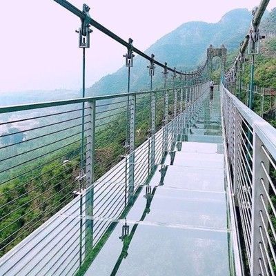 玻璃吊橋
